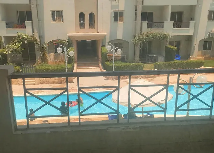 3غرف قريه لاسرينا العين السخنه Apartment *